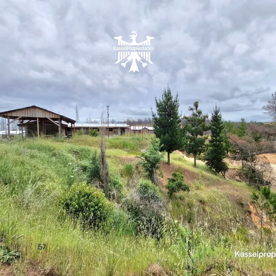 Se Vende Parcela Con Casa En Yumbel