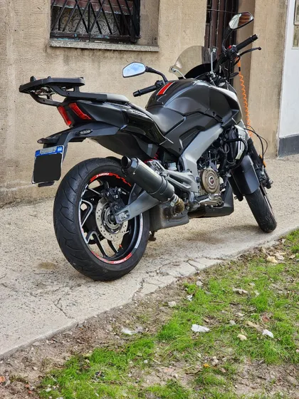 Bajaj Dominar 400