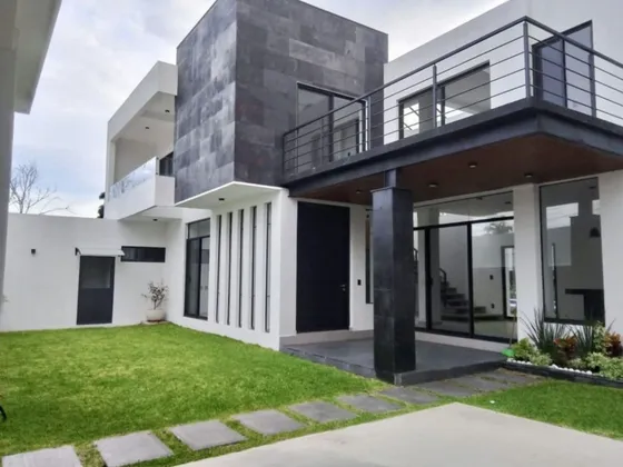 Casa En Temixco Morelos Con Alberca Y Excelentes Acabados