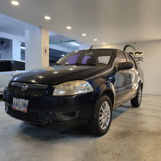 Fiat Sienna .