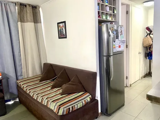 Departamento En Venta De 2 Dorm, Metro Plaza Chacabuco