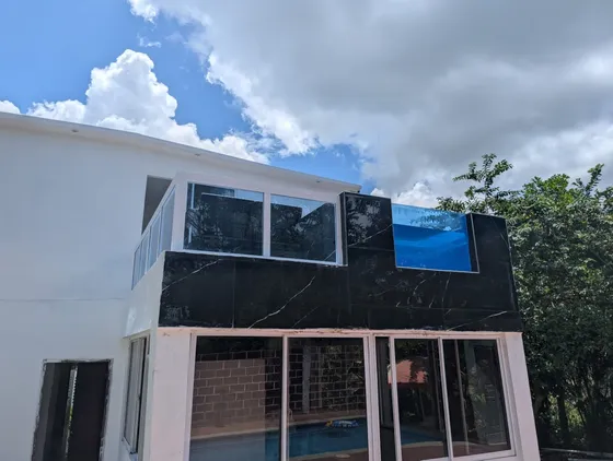 Villa En La Carretera De Guerra, Una Excelente Inversión 