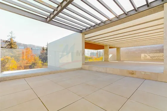 Departamento En Venta De 4 Dorm. En Las Condes