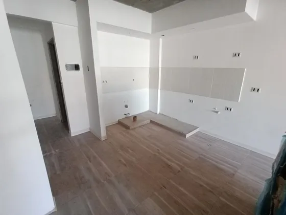 Venta 1 Ambiente En Floresta Usd 76.755 - Construccion