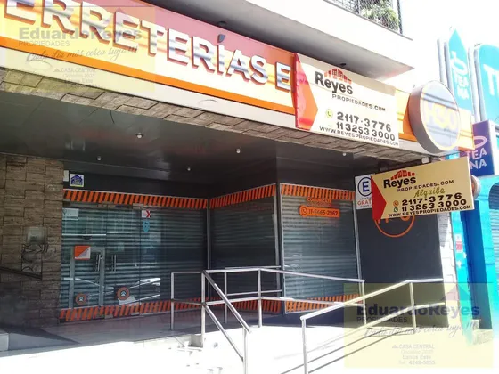 Local En Av. Hipolito Yrigoyen, Lomas De Zamora!