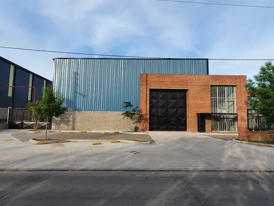 Alquiler Naves Industriales Con Puente Grúa Opcional Y Oficinas 3500 M2 Cub. En Parque Industrial Tigre