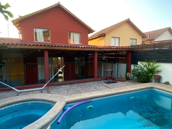 Casa 4 Dormitorios Y 3 Baños