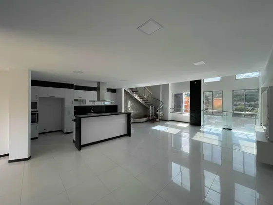 Penthouse- Apartamento Duplex- Los Colores, Medellín