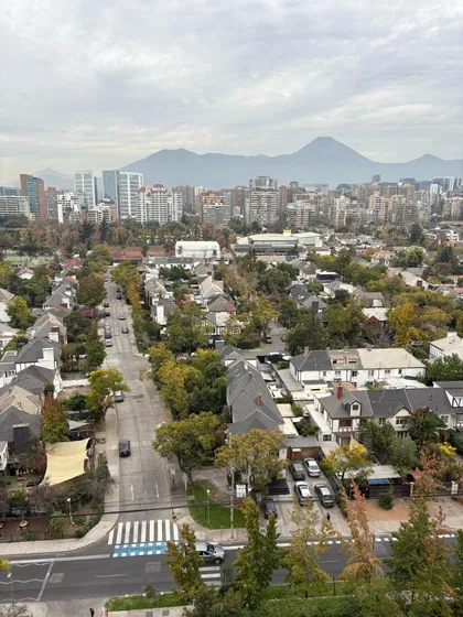 Departamento Con Vista Despejada En Las Condes