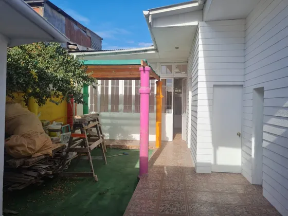Casa Remodelada, Ideal Uso Comercial.