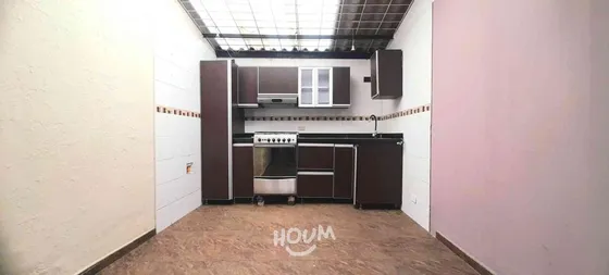 Casa En Parroquia Verbo Divino. 4 Habitaciones, 178 M², Id: 153617