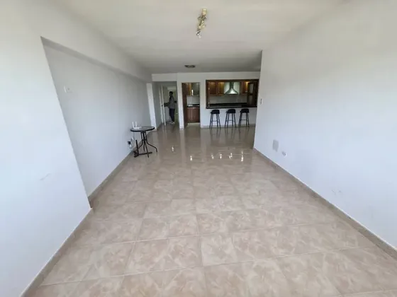 Alquler De Apartamento Club Cigarral El Hatillo, En Excelentes Condiciones
