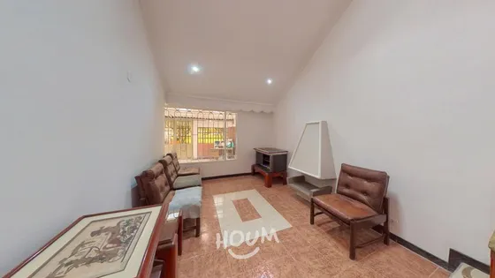 Casa En Milenta. 5 Habitaciones, 230 M², Id: 116585