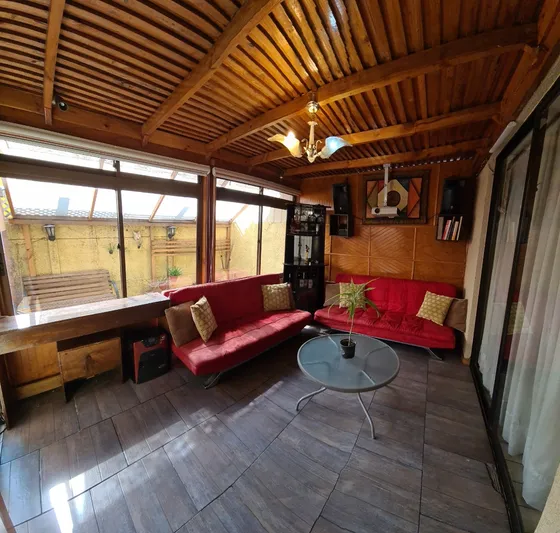 Moderna Casa En El Rosal, 3 Pisos, 5 Dorm., Dueño Directo