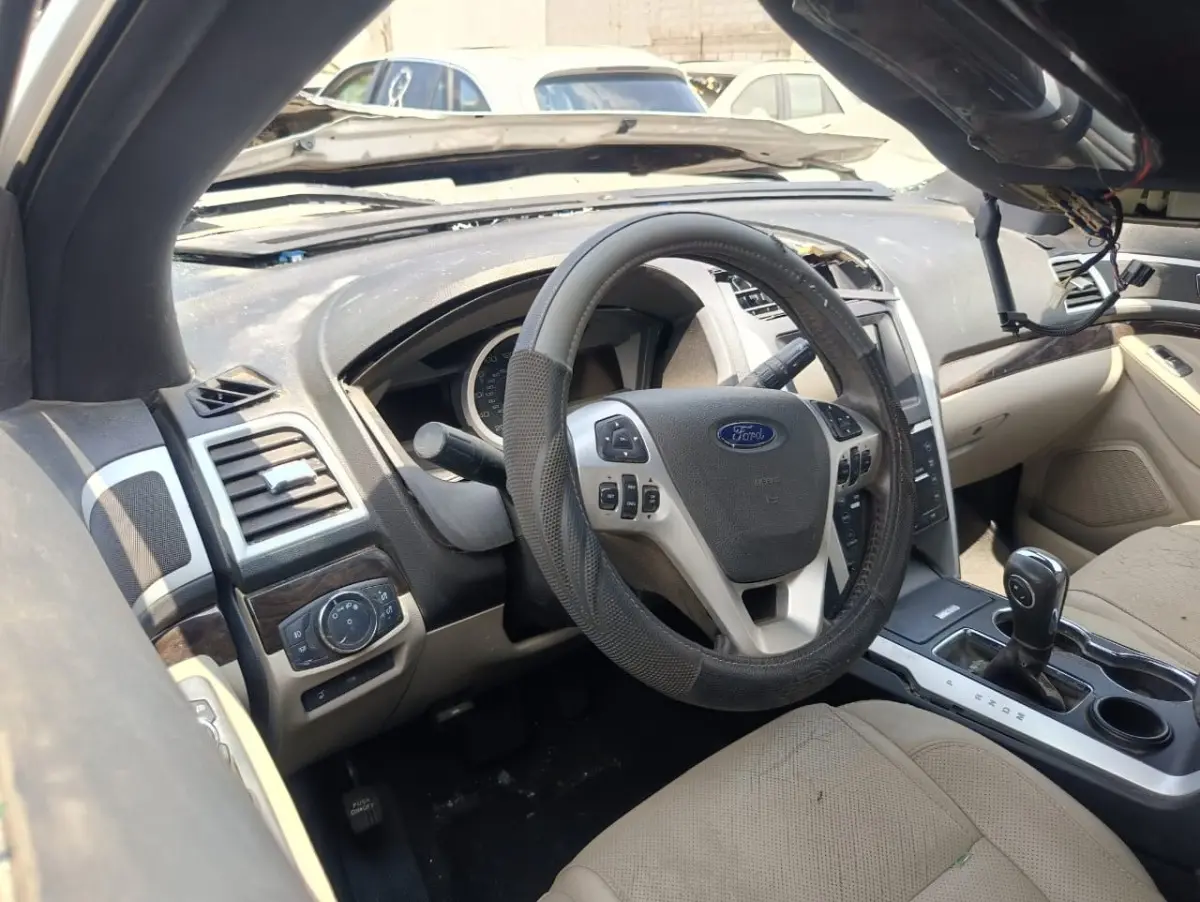 Ford Explorer 3.5 Limited Mt410091882524846083