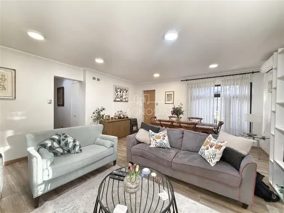Casa Remodelada Con Patio Y Gran Terraza