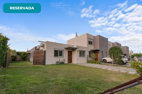 Alquiler Casa 3 Dormitorios En Lagomar Sur