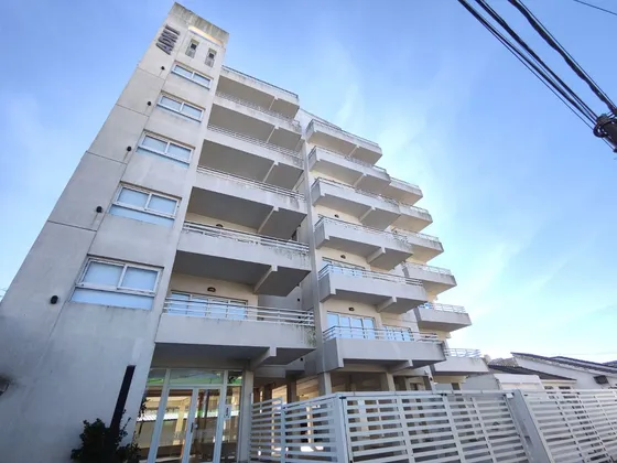  Departamento Dos Ambientes Con Cochera A 50mts Del Mar, Impecable!