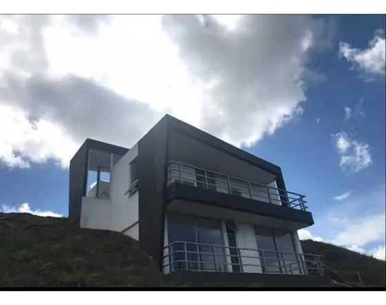 Casa En Venta, En Guatape, Antioquia, Colombia.