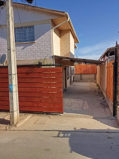 Arriendo Casa En Villa Los Cipreses, Villa Alemana