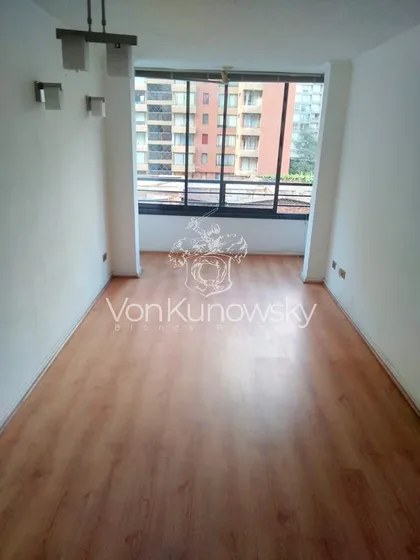 Departamento En Venta En Calle Cóndor.