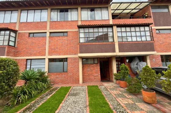Casa En Venta Centro De Chía (18329).