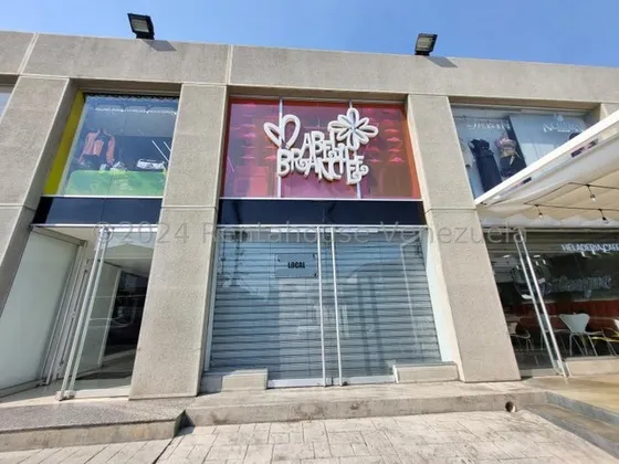 Maria Luisa Mendoza Alquila Lujoso Local En Prestigiosa Zona Del Este De Barquisimeto, Posee Una Hermosa Y Moderna Arquitectura Y Se Encuentra Visible Al Publico, Ideal Para Tu Empresa 2 4 2 0 9 9 5