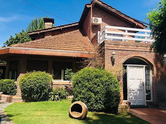 Casa De 4 Dormitorios En Venta En El Sosiego, Excelente Ubicación Y Vista.canning-esteban Echeverría