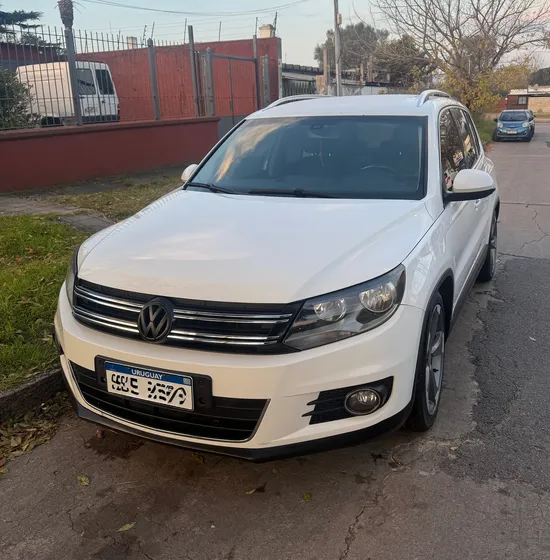 Volkswagen Tiguan 2.0 Sport & Style Tsi 200cv