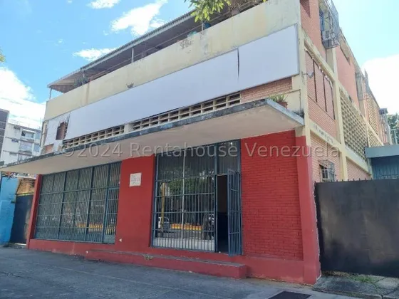 Edificio Con 2 Locales A La Venta Av. Bolivar Valencia Carabobo Leida Falcon Lf
