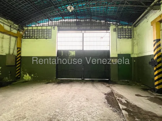 Excelente Para Comprar Galpón En Venta En Zona Centro De Maracay Excelente Ubicación Para Depósito Pequeña Y Mediana Empresa Zona Segura Nela 25-21297