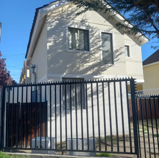 Arriendo Casa En Torreones De Peñablanca, $590.000