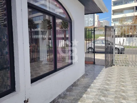 ¡propiedad Comercial Versátil En Crecimiento En Concón!