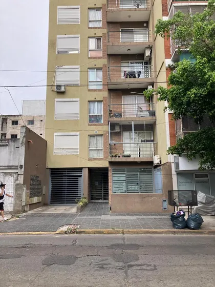 Departamento En Venta En Caseros