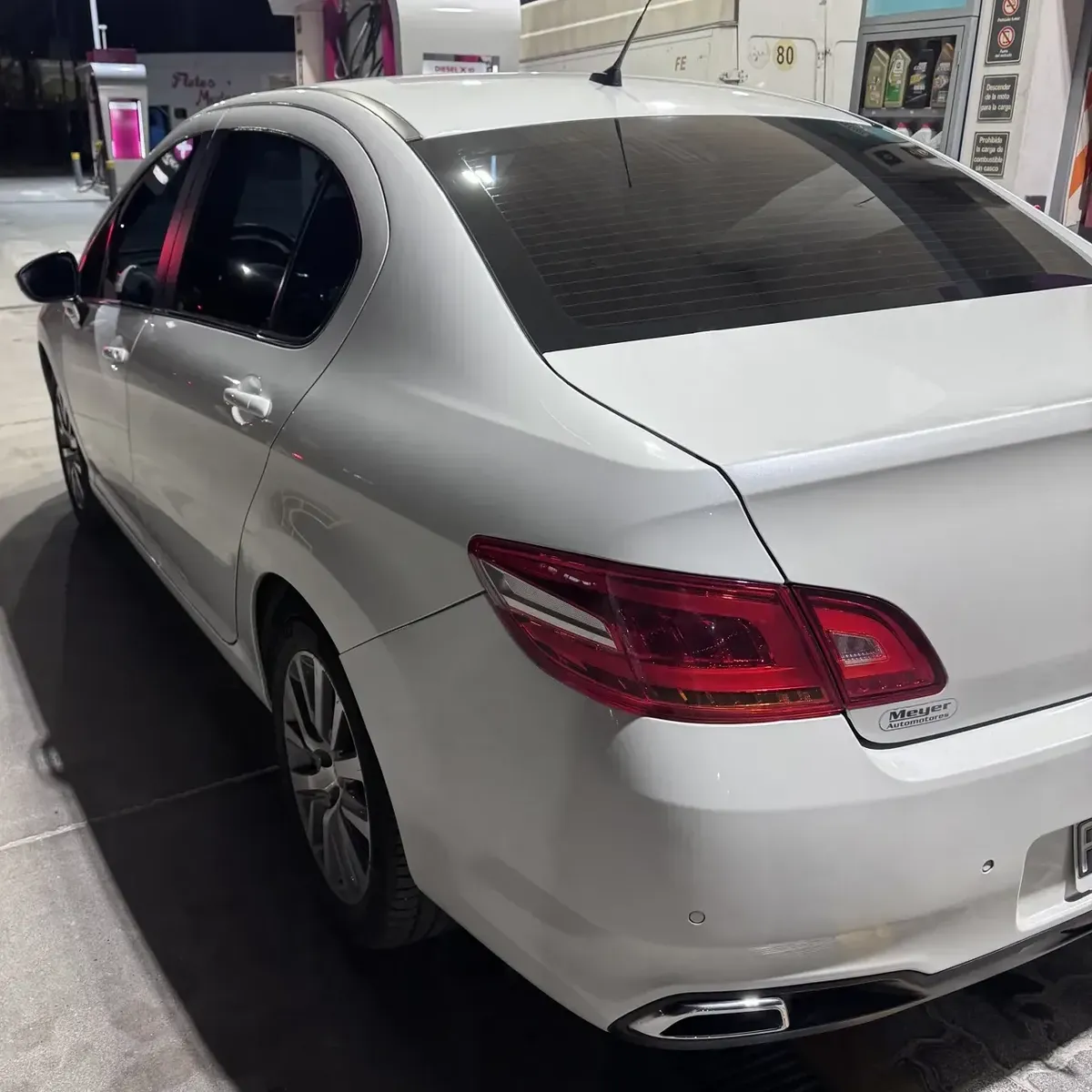Peugeot 408 1.6 Feline HDI 115 CV