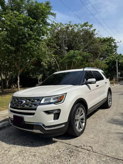 Ford Explorer 2.3 Limited 4x4
