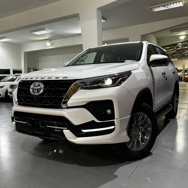 Toyota Fortuner Vxr