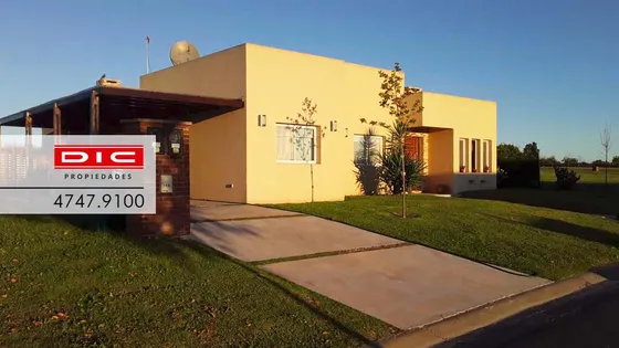 Casa De 3 Ambientes En Venta Barrio San Sebastián Área 12 - Pilar