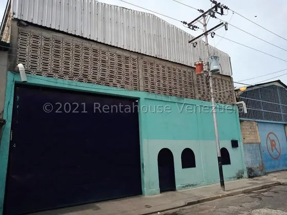 Galpón En Venta Ubicado En Francisco De Miranda Municipio Linares Alcantara, Fvina 22-12028