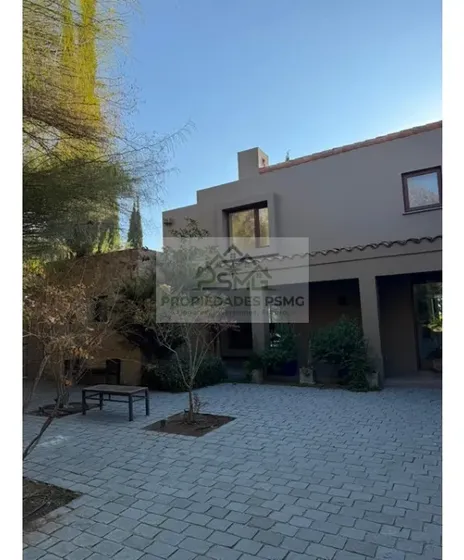 Arriendo Moderna Casa Chicureo 7d 6b. Seguridad 24/7