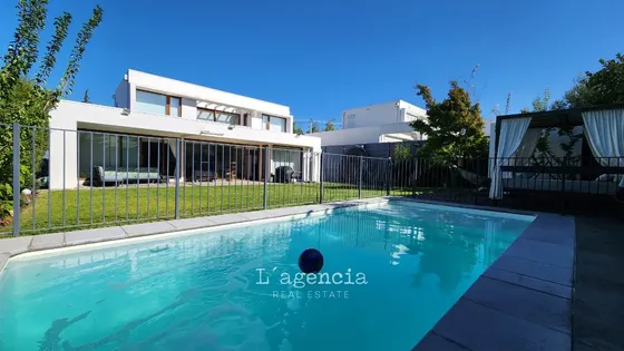 Condominio Familiar - Amplios Espacios - Mediterranea