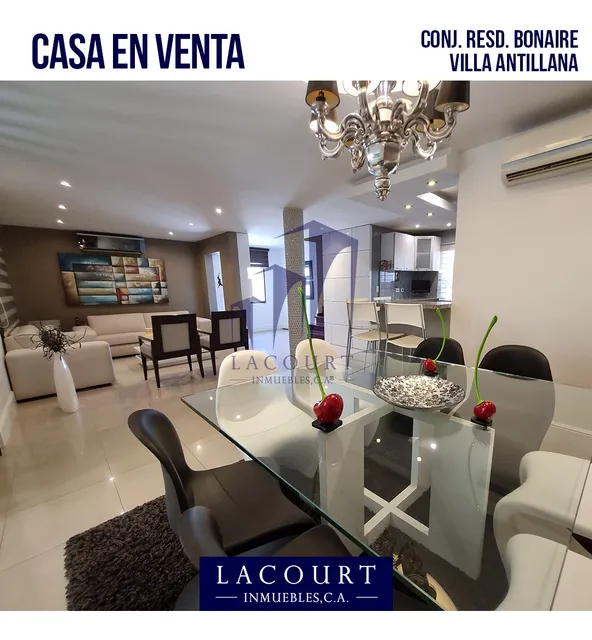 En Venta  Moderna Y Espaciosa Casa Con Financiamiento Ubicada En El Conj. Resid. Bonaire - Urb. Villa Antillana.