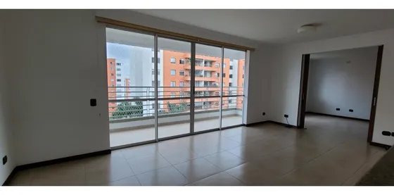 Venta Apartamento De 155mt2 En La Flora, Norte De Cali 10248. 
