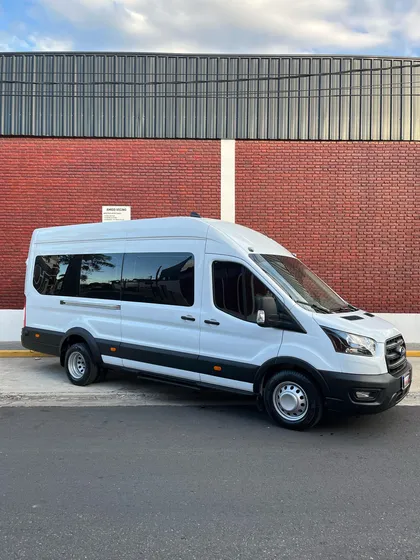 Ford Transit 2.0 Minibus 17+1 460e At