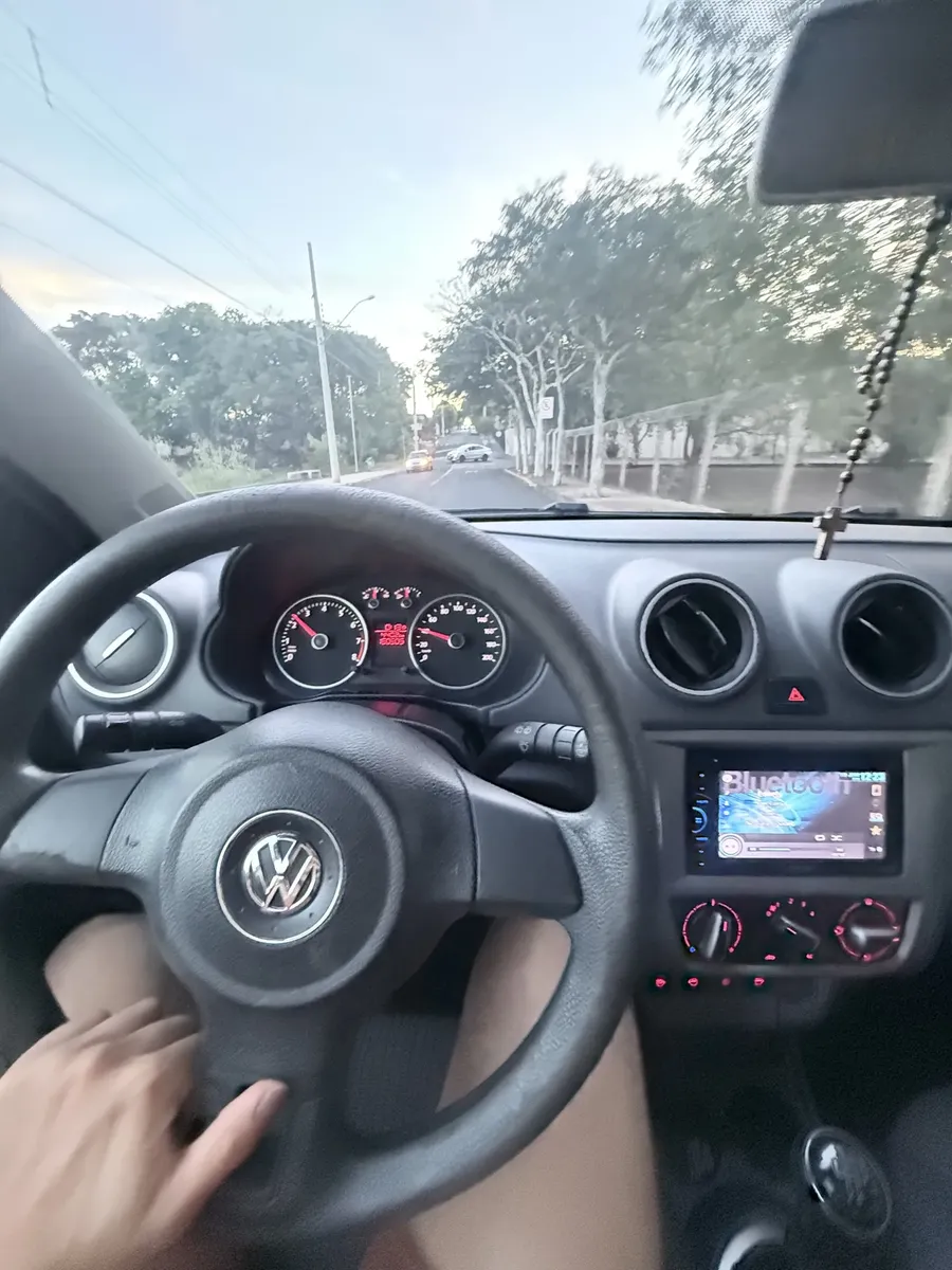 Volkswagen Gol 2014 1.0 Tretotal Flex 5p — foto 5