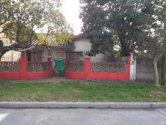 Venta Terreno Con Casa A Reciclar - Ricardo Rojas- Tigre