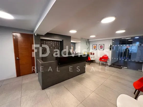 Moderna Oficina De 303 M2 En Venta, Providencia