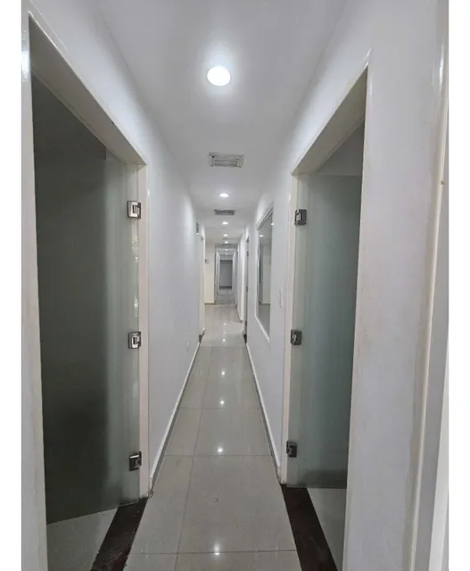 Alquilo Edificio De Oficinas 580m2 Campo Claro 1131