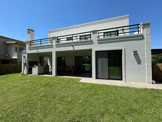Casa En Venta En Barrio  San Matias, Escobar