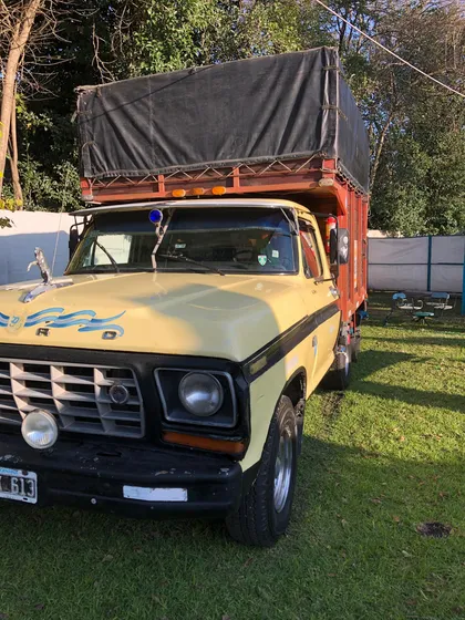 Ford F-100 1